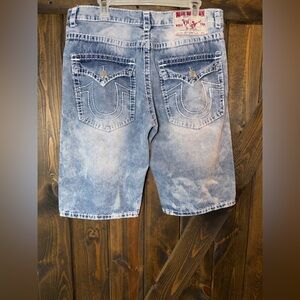 True Religion Shorts Joey Super T World Tour